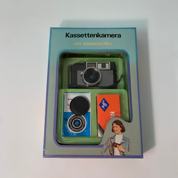 Vintage Kassettenkamera Cartridge mit Kassettenfilm von Agfa OVP