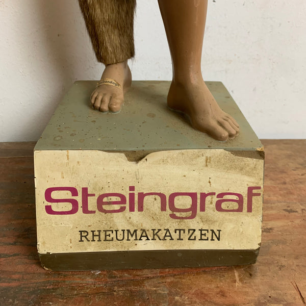 Vintage Werbefigur Katzenfellmann