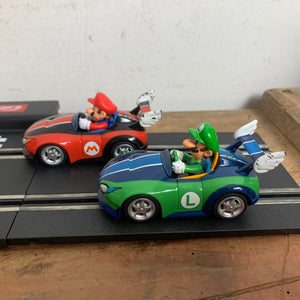 Mario und Luigi Wild Wing Slot Cars von Carerra Go Mariokart