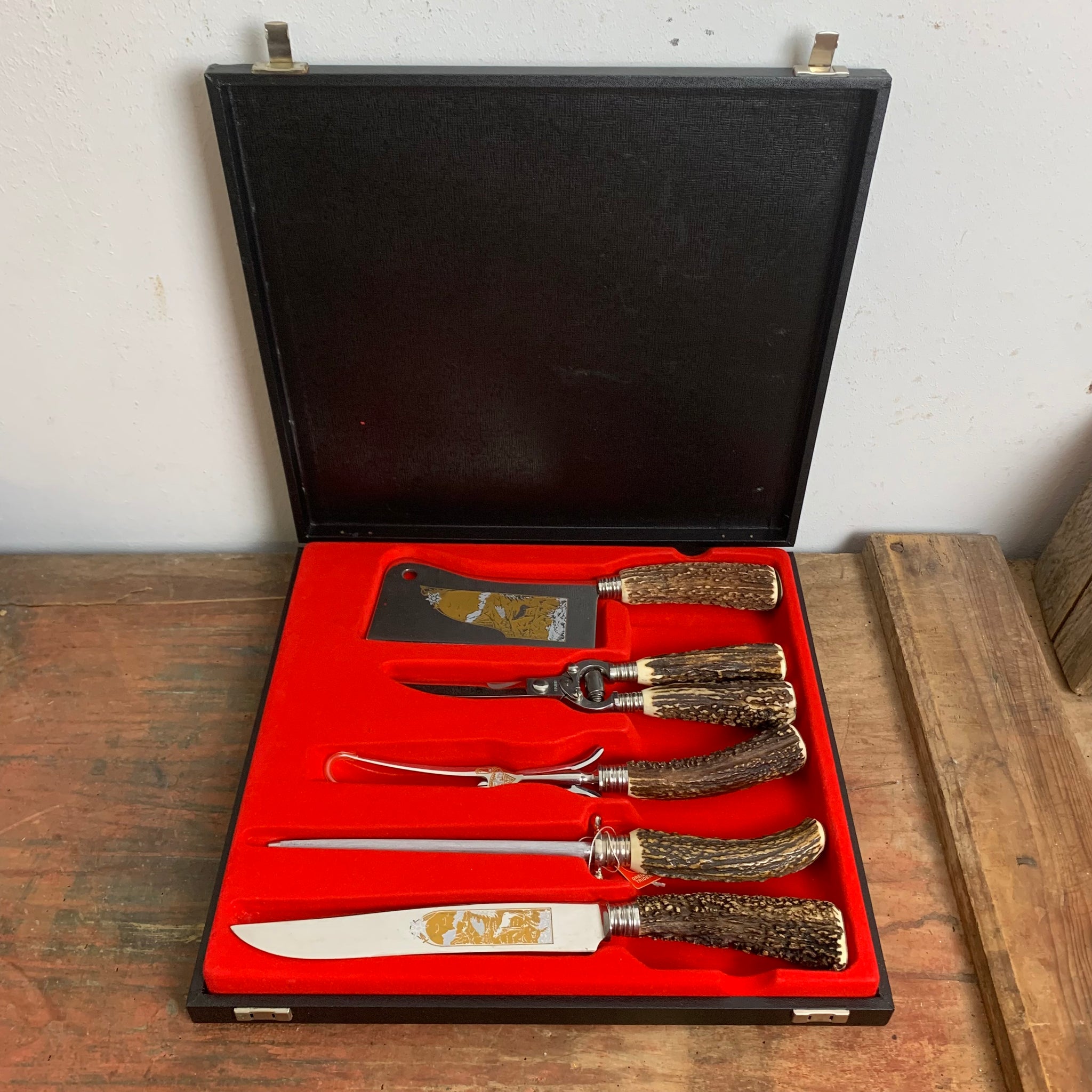 Vintage Jagd Tranchierbesteck mit Hirschhorn Griff von Dreizack