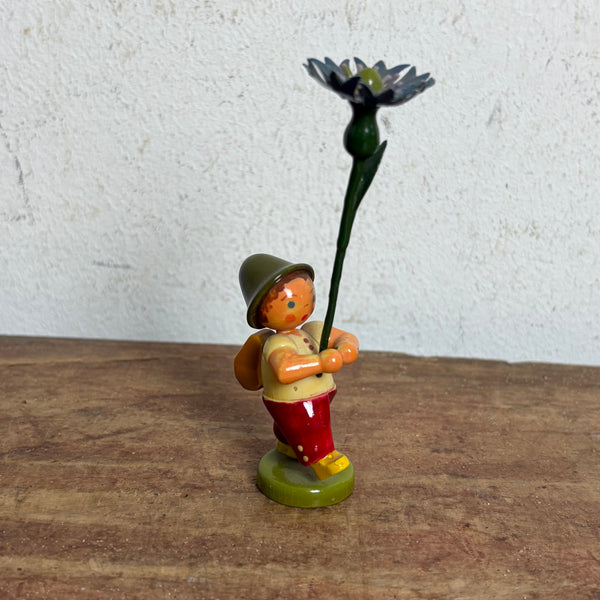 Blumenkind Junge mit blauer  Blume von Weha