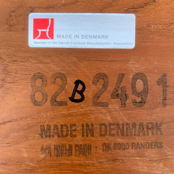 Vintage Dänischer Teak Beistelltisch von Niels Bach für Randers Møbelfabrik