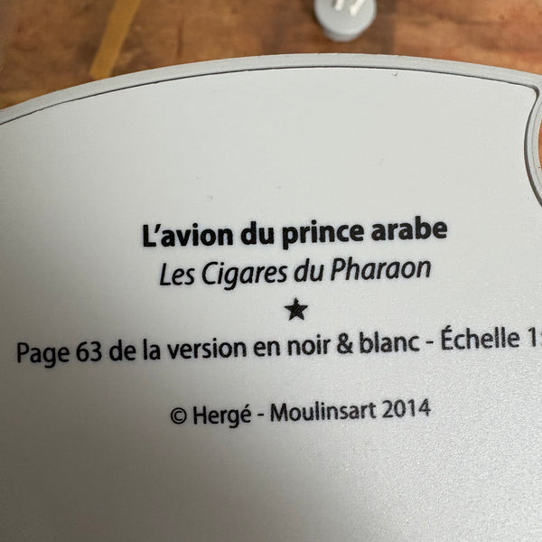 Modell Figur und Buch Tim und Struppi das Syldavisches Flugzeug Des Arabischen Prinzen mit Tim aus Die Zigarren des Pharao