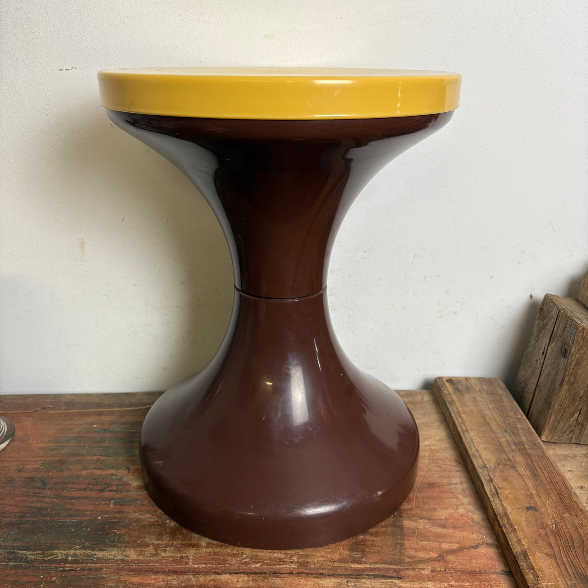 Vintage Hocker wie Tam Tam braun gelb