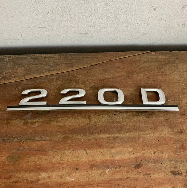 Emblem Mercedes Benz 220D Typenschild für W123