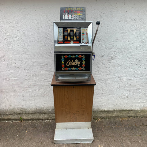 Einarmiger Bandit Spielautomat von Bally