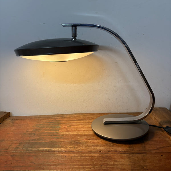 Boomerang Tischlampe 520 von Luis Perez De La Oliva für Fase