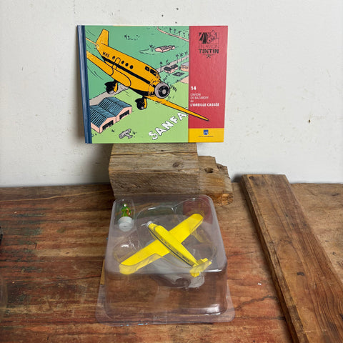 Modell Figur und Buch Tim und Struppi Das Gelbe Flugzeug von Bazaroff mit Basil Bazaroff aus Das zerbrochene Ohr