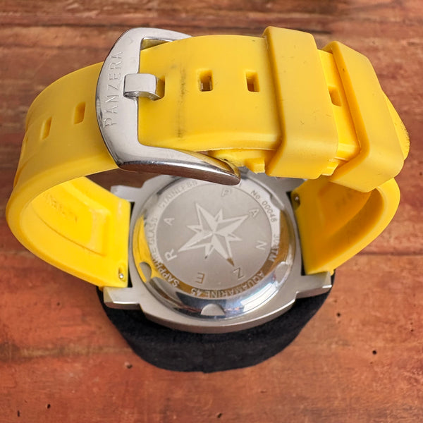 Aquamarine Pro Diver 
45 mm Chronograph von PANZERA