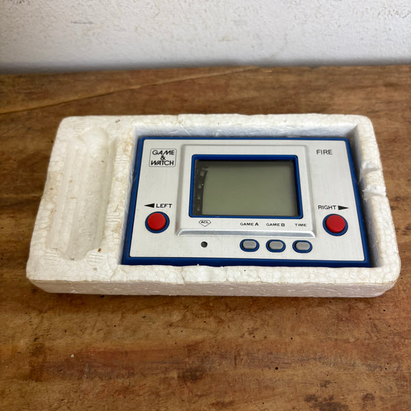 Vintage Nintendo Game & Watch 1980 Handheld-Videospiel Fire