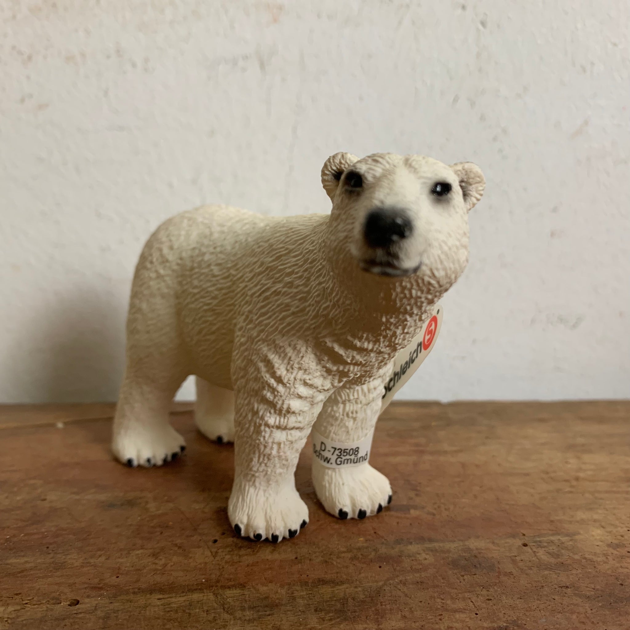 SCHLEICH Eisbär-Figur | Detailgetreues Spielzeug Für Kinder Ab 3 Jahren | Sammelfigur Aus Kunststoff