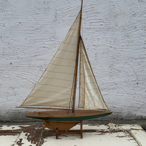 Vintage Modell Segelyacht