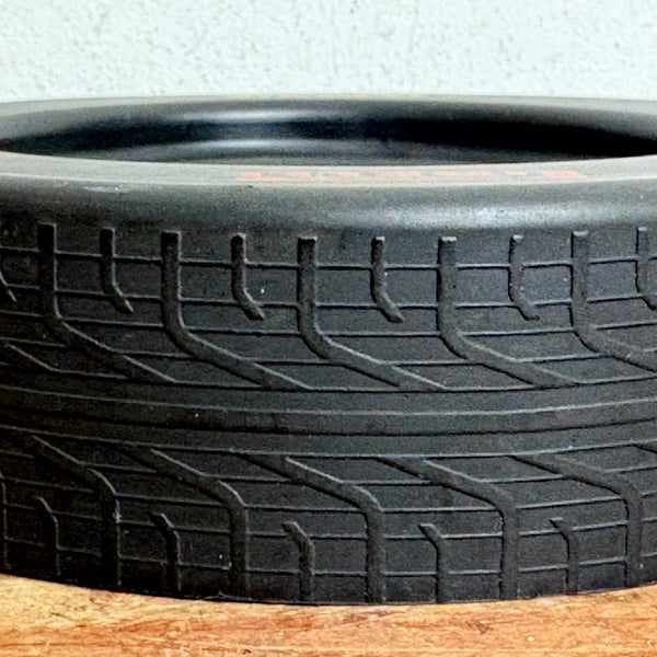 Vintage italienischer Design Aschenbecher von Mario Bettucci für Pirelli