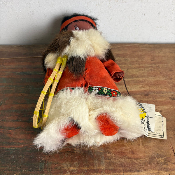 Vintage Mid Century Inuit Puppe