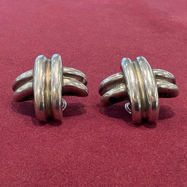 Vintage Ohrclips aus Sterlingsilber mit dem charakteristischen X Motiv von Tiffany & Co.