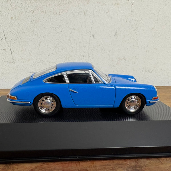 Automodell blauer Porsche 901 Baujahr 1964 von Atlas