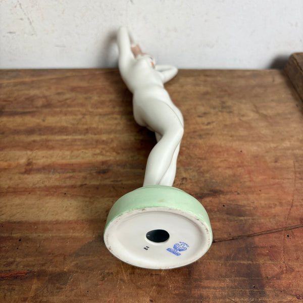 Vintage Porzellan Badende Akt Skulptur im Art Deco Stil von Aquincum