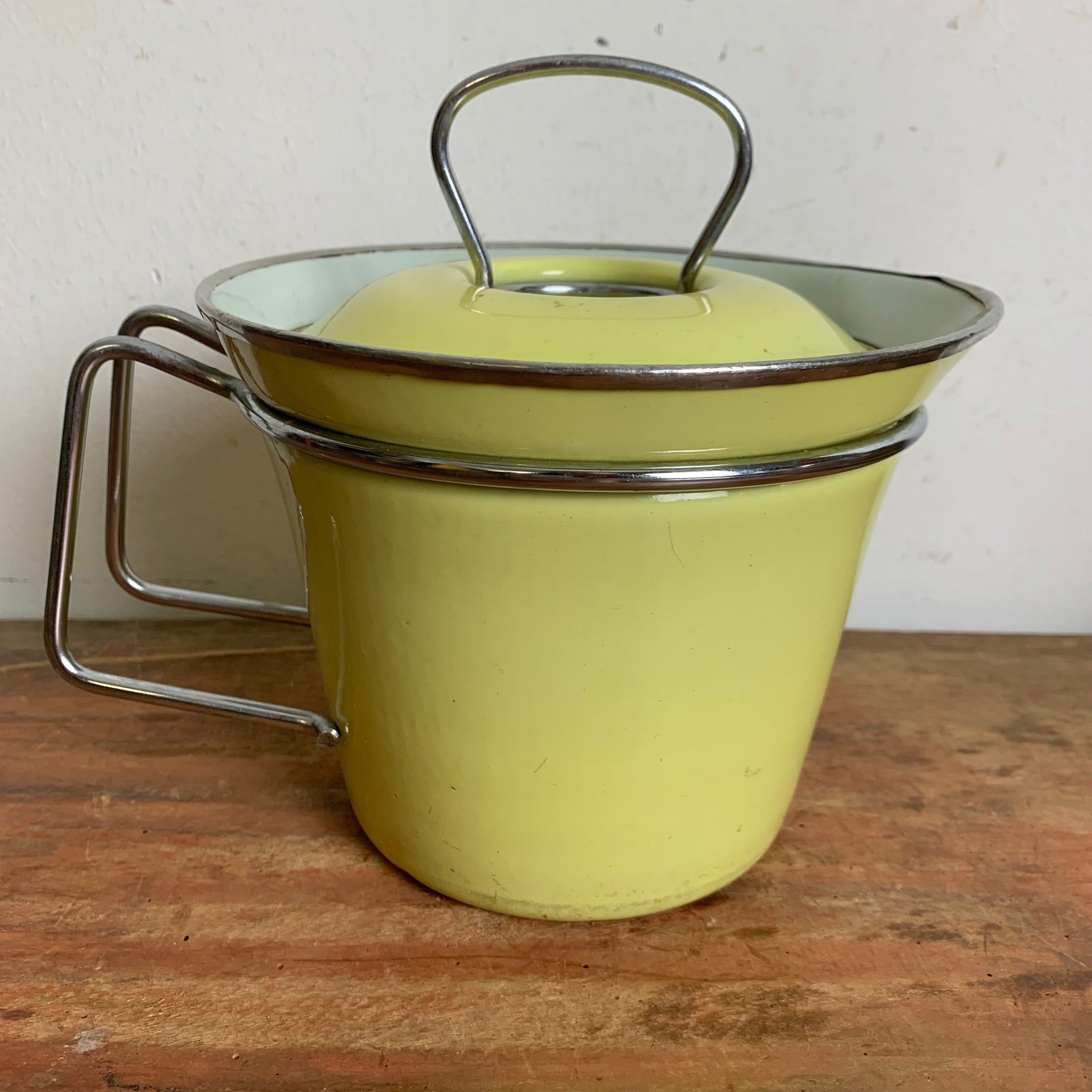 Vintage Mid Century Milch Topf von MES – Trödelfuchs Vintage Shop