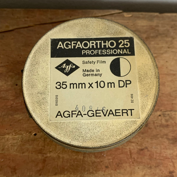 Alte Filmdose verschlossen AGFA-GEVAERT AGFAORTHO 25 PROFESSIONAL 35 mm x 10 m DP