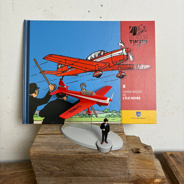 Modell Figur und Buch Tim und Struppi Das Rot Flugzeug mit Detektiv Schulze aus Die schwarze Insel