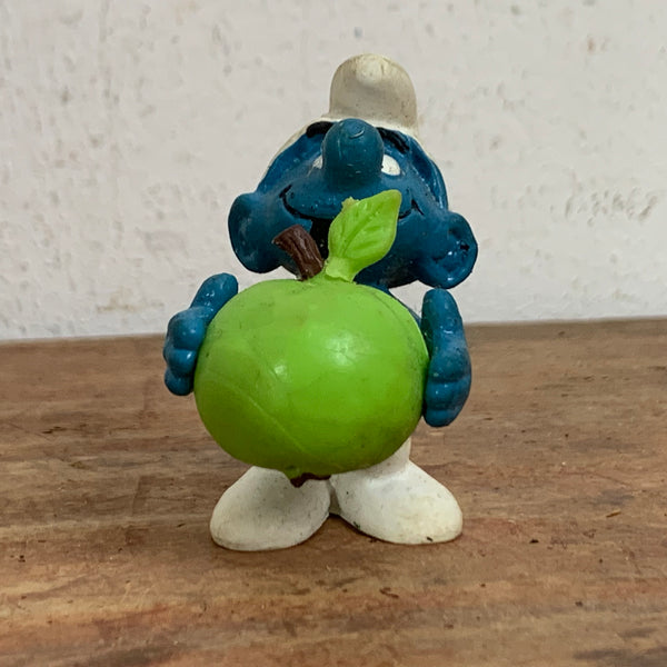 Vintage Schlumpf mit Apfel