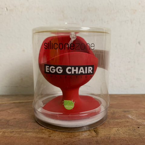 Egg Chair von Anima Dinamica Eierbecher weinrot