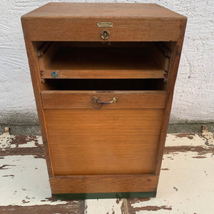 Vintage Rollschrank