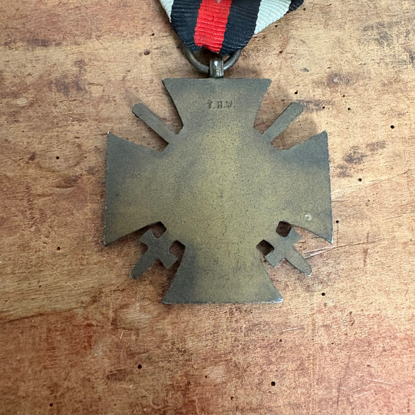 Konvolut Schlacht an der Somme im Ersten Weltkrieg Orden Ehrenkreuz Frontkämpfer Eisernes Kreuz Verwundetenanzeichen Patriotischer Ring Blei Gewehrkugel 1914 - 1918