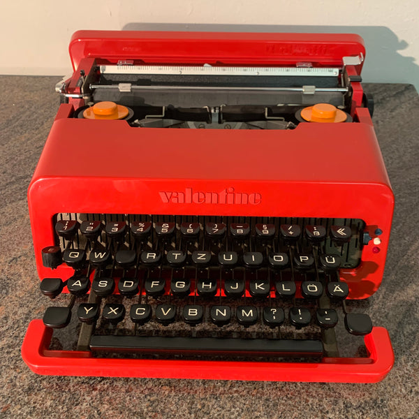 Vintage Rote Schreibmaschine Valentine von Ettore Sottsass für Olivetti Synthesis