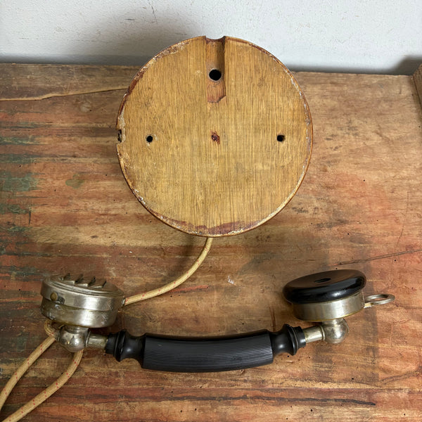 Antikes Wandtelefon