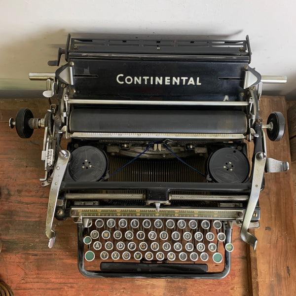 Antike Schreibmaschine von Continental
