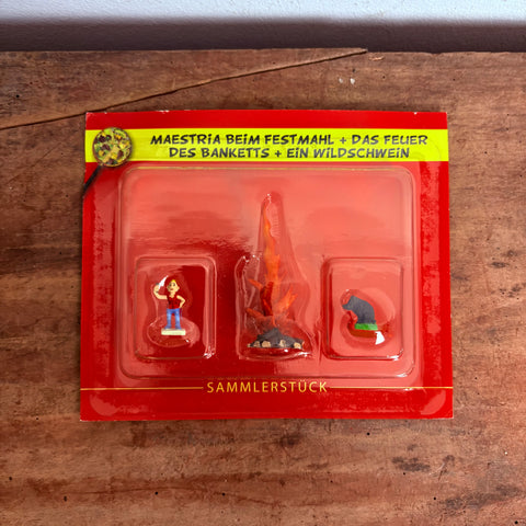 Asterix Das gallische Dorf Figur  Nr. 24 MAESTRiA BEiM FESTMAHL + DAS FELIER DES BANKETTS + EiN WiLDSCHWEiN von Hachette