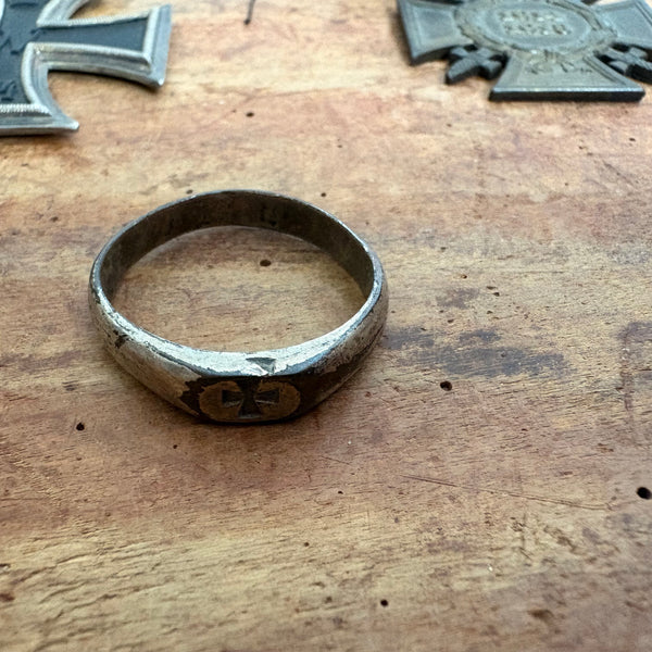 Konvolut Schlacht an der Somme im Ersten Weltkrieg Orden Ehrenkreuz Frontkämpfer Eisernes Kreuz Verwundetenanzeichen Patriotischer Ring Blei Gewehrkugel 1914 - 1918