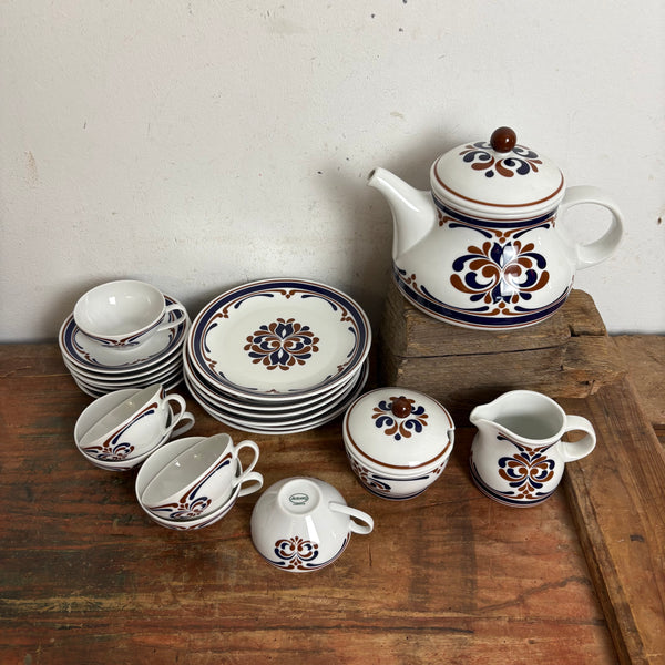 Vintage Folklore Kaffeeservice Donau Pressburg von Arzberg für 6 Personen