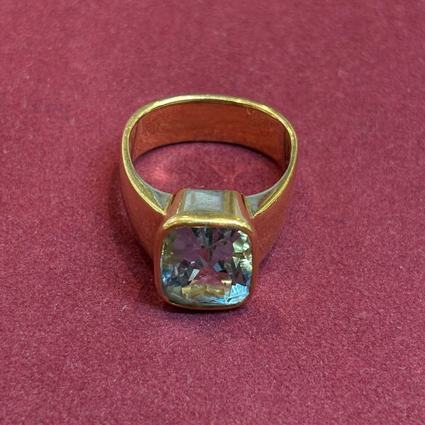 Massiver Ring aus 750 Gelbgold mit Aquamarin ca. 7,2 Karat