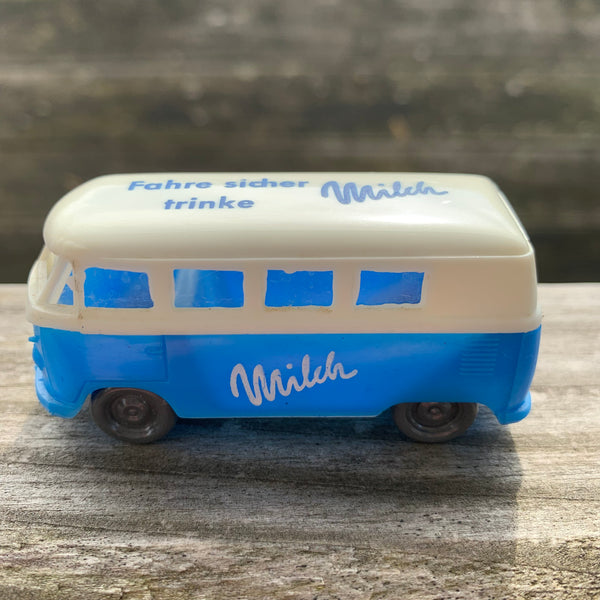 Vintage VW Bus T1 Fahre sicher trinke Milch
