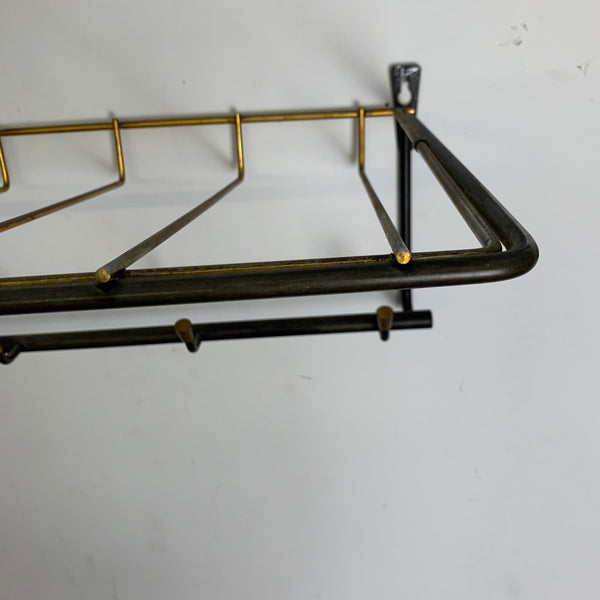 Mid Century Garderobe Hutablage