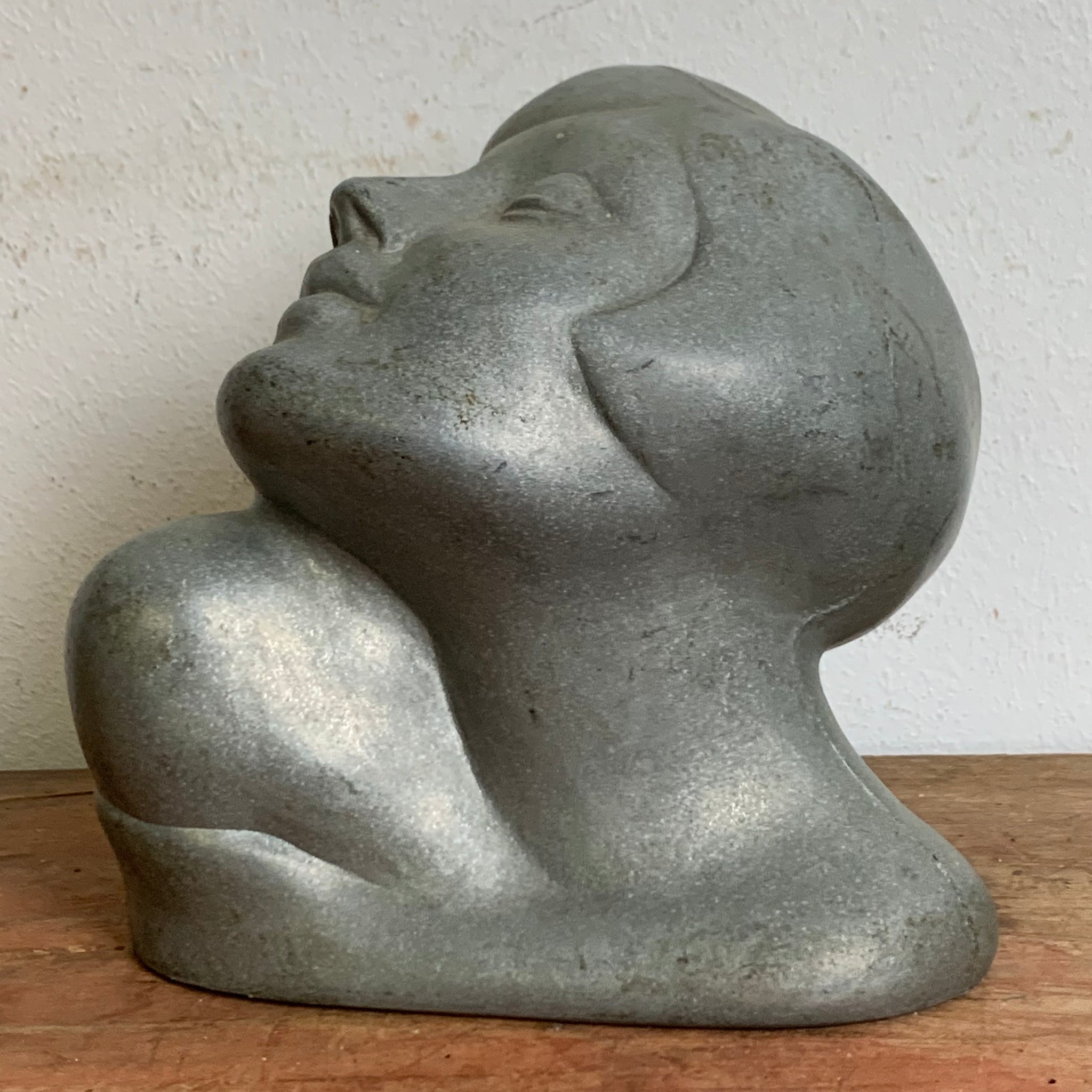 Art Deco Frauenskulptur