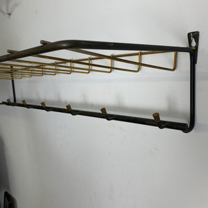 Mid Century Garderobe Hutablage
