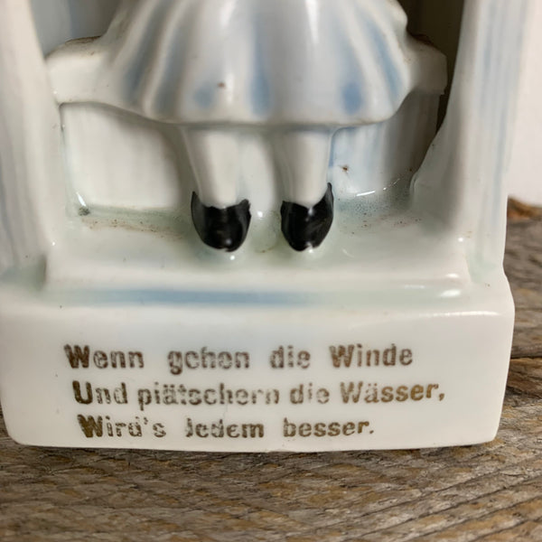 Vintage Porzellanfigur Behälter Frau auf Toilette