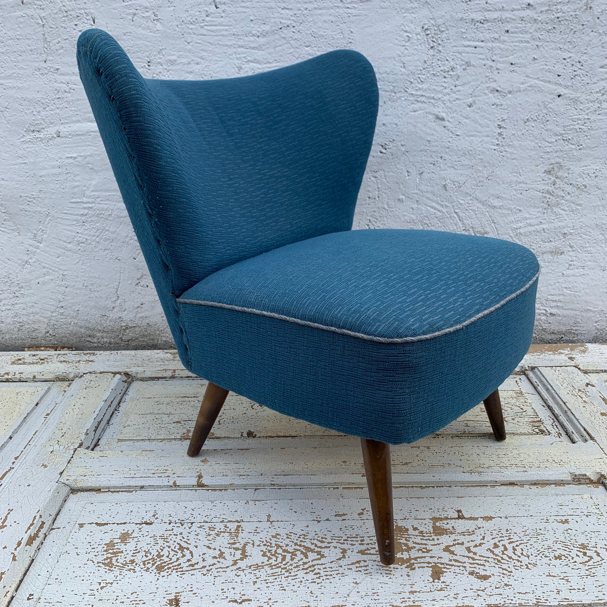 Mid Century Cocktailsessel in blau – Trödelfuchs Vintage Shop Mid Century Cocktailsessel in blau – Trödelfuchs Vintage Shop
