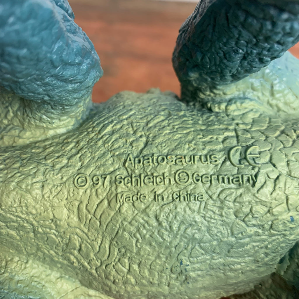 Schleich Replica-Saurus Dinosaurs 1994 16408 Apatosaurus Baby - a photo Schleich Replica-Saurus Dinosaurs 1994 16408 Apatosaurus Baby - a photo