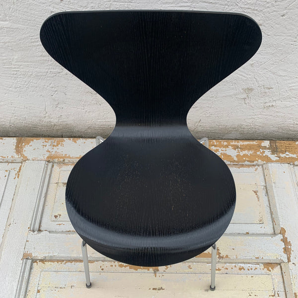 Arne Jacobsen 3107 Stuhl schwarz