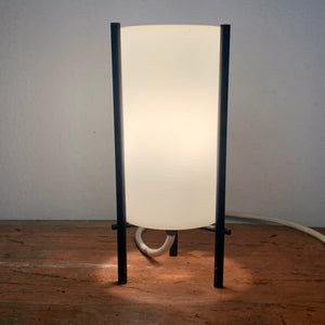 Minimalistische Mid Century Tischlampe