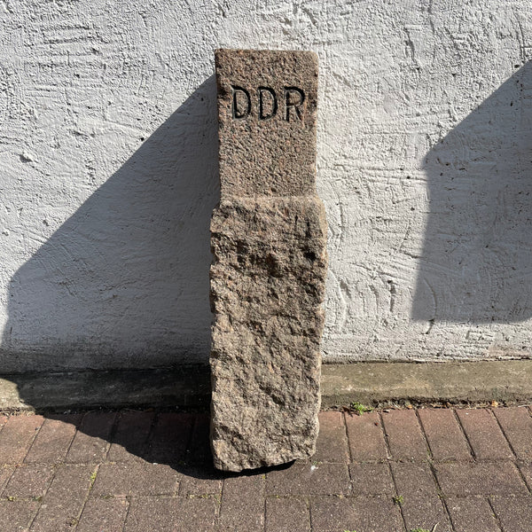 DDR Grenzstein Granit