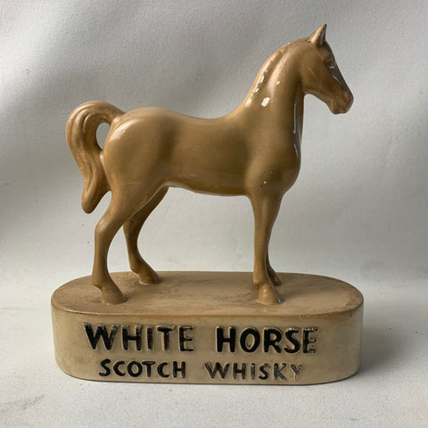 Werbefigur White Horse Scotch Whisky