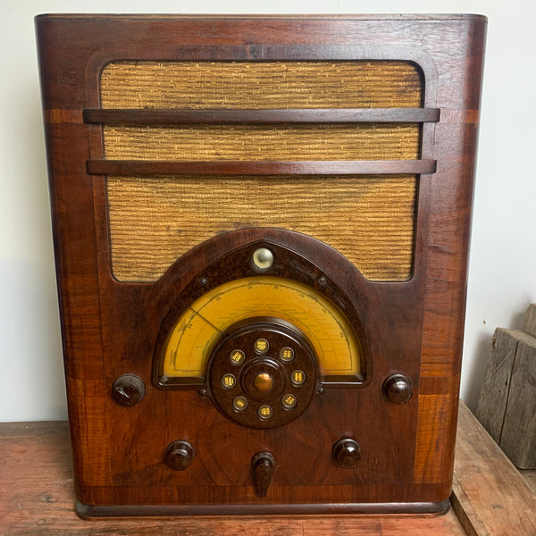 Radio Ultra von Electic Ltd. London Modell 400