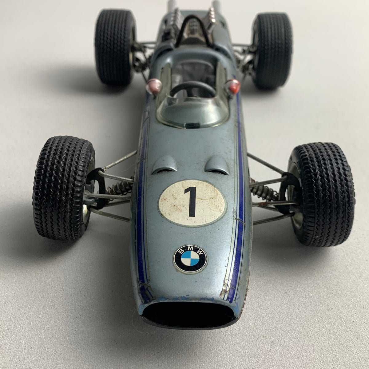 SCHUCO voiture mécanique BMW FORMULE 2 1072 ( POUR PIÈCES ) - Vendu SCHUCO voiture mécanique BMW FORMULE 2 1072 ( POUR PIÈCES ) - Vendu