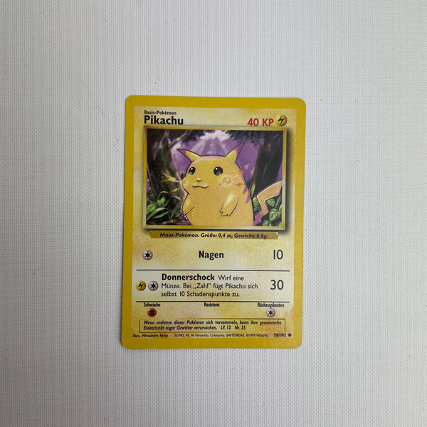 Pikachu 58/102 - Pokémon Card