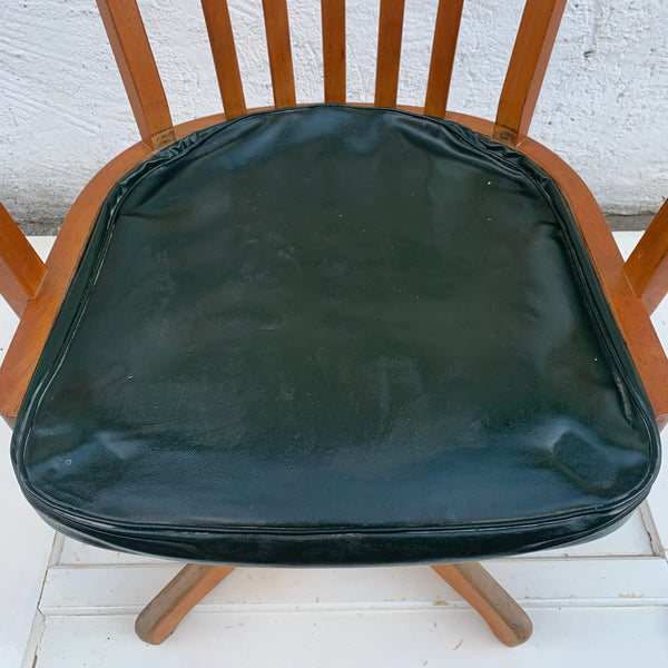 Der Federdreh Stuhl von Albert Stoll